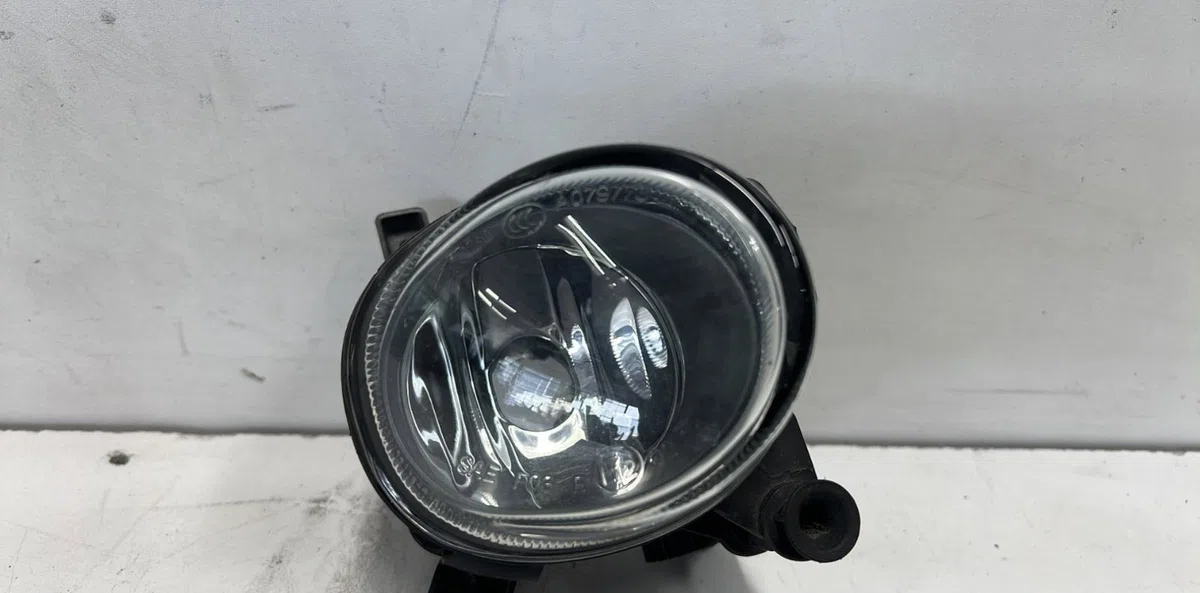 Phare antibrouillard avant droit AUDI A1 1 PHASE 1 occasion