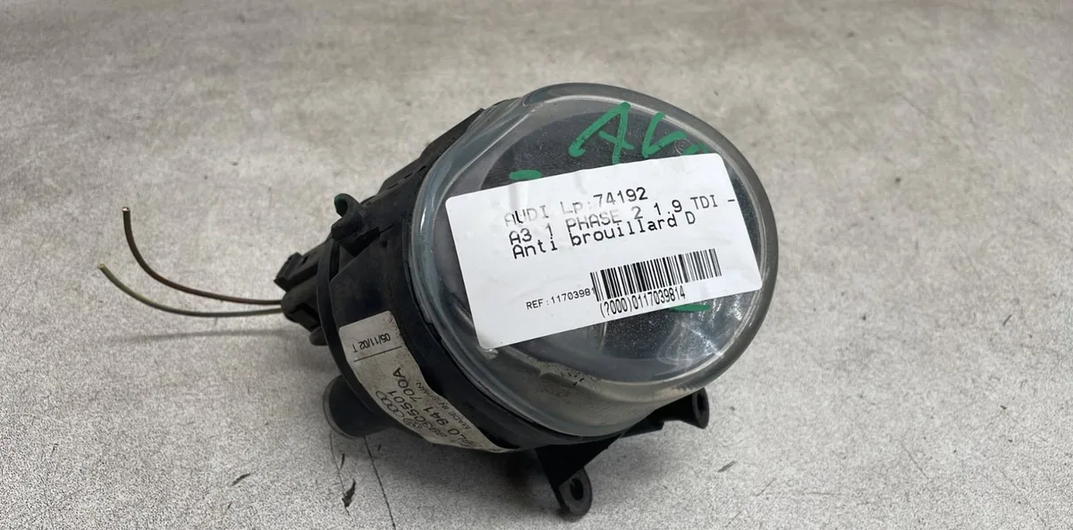 Phare antibrouillard avant droit Audi A3 (8L1) 1.9 tdi (1996-2001) occasion