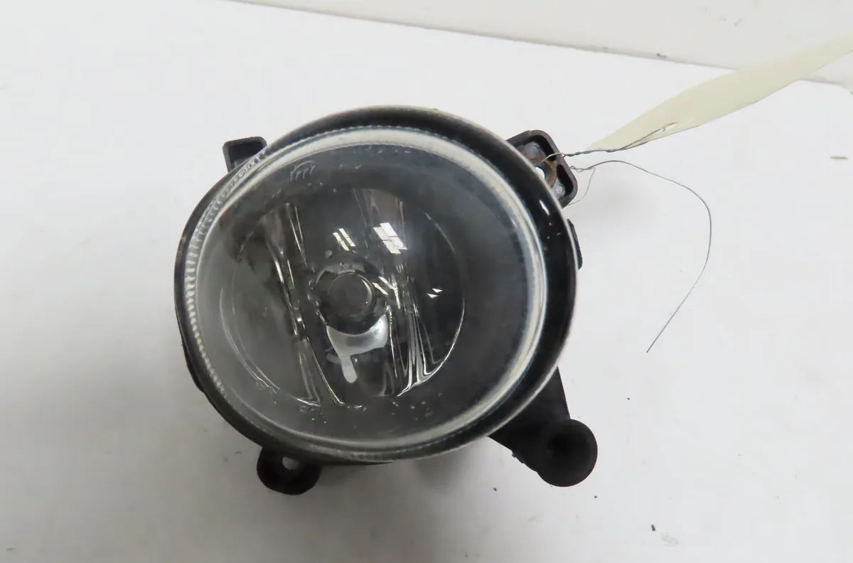 Phare antibrouillard avant droit Audi A5 (8T3) 3.0 tdi quattro (2007-2012) 2 portes occasion