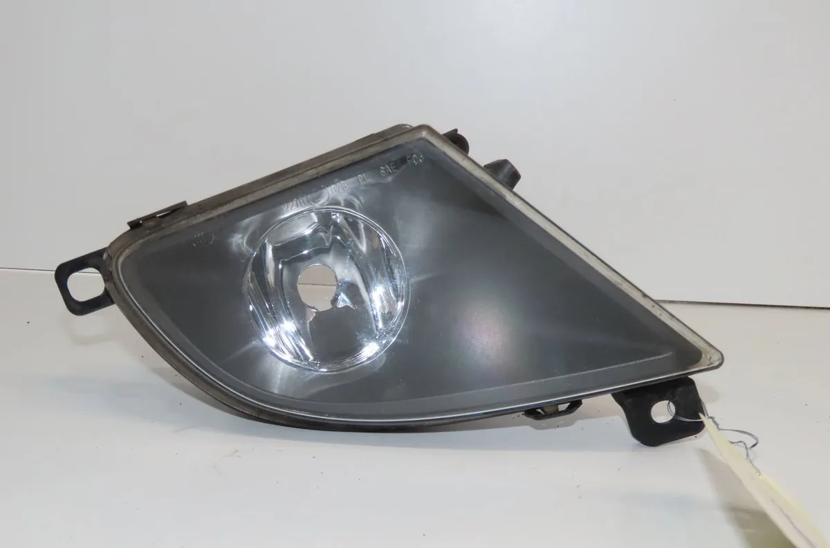 Phare antibrouillard avant droit Bmw 5 Touring (E61) 530 d (2004-2005) occasion