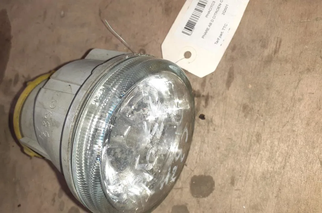 Phare antibrouillard avant droit CITROEN C3 2 occasion