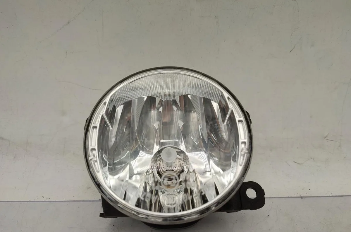 Phare antibrouillard avant droit DACIA DUSTER 1 PHASE 2 occasion