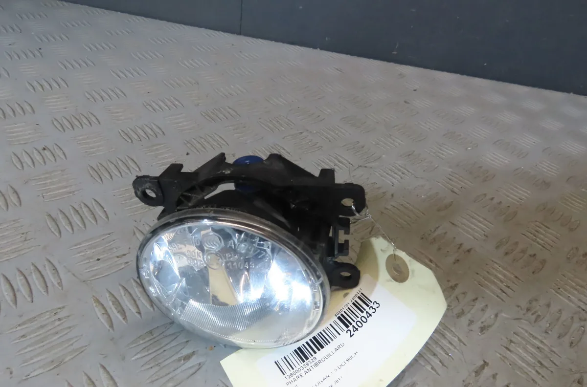 Phare antibrouillard avant droit Dacia LOGAN II 1.5 dci (2012) occasion