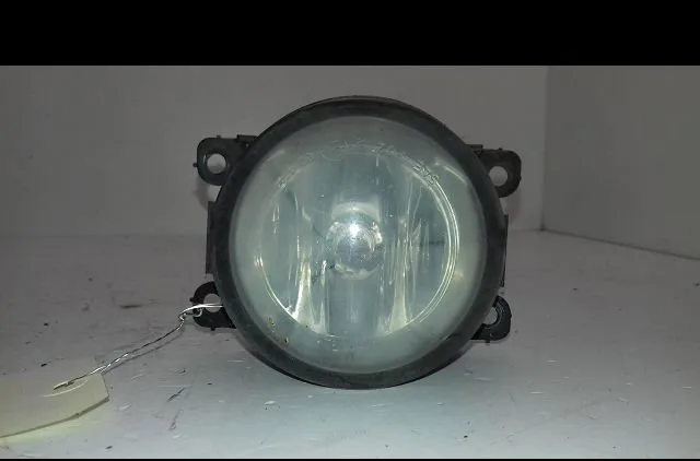 Phare antibrouillard avant droit Ford FIESTA V (JH_, JD_) 1.3 (2001-2008) 3 portes occasion