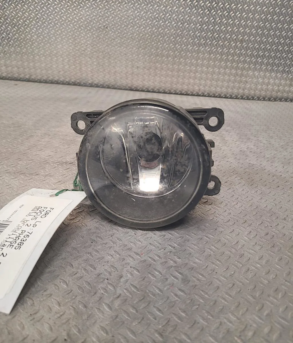 Phare antibrouillard avant droit FORD FOCUS 2  FOCUS 2 PHASE 2 BREAK occasion