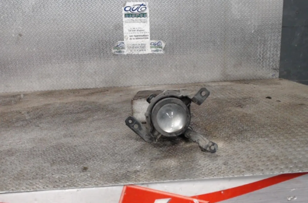 Phare antibrouillard avant droit KIA CEE-D 1 SPORT WAGON CEE-D 1 SPORT WAGON PHASE 1 BREAK occasion