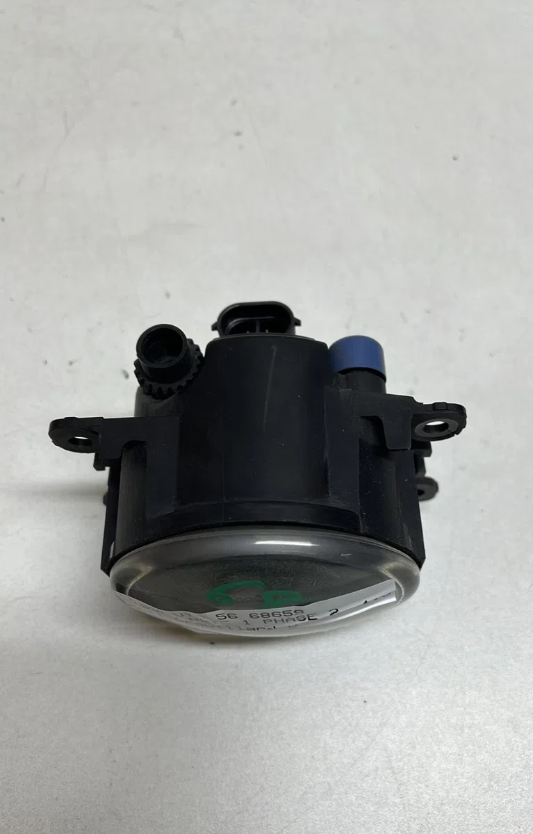 Phare antibrouillard avant droit Nissan NOTE (E11, NE11) 1.5 dci (2010-2012) occasion