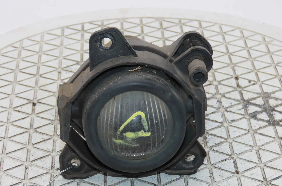 Phare antibrouillard avant droit OPEL ASTRA IV occasion