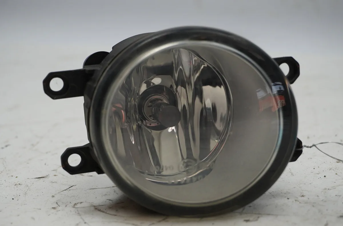 Phare antibrouillard avant droit Peugeot 107 (PM_, PN_) 1.0 (2005-2014) 3 portes occasion