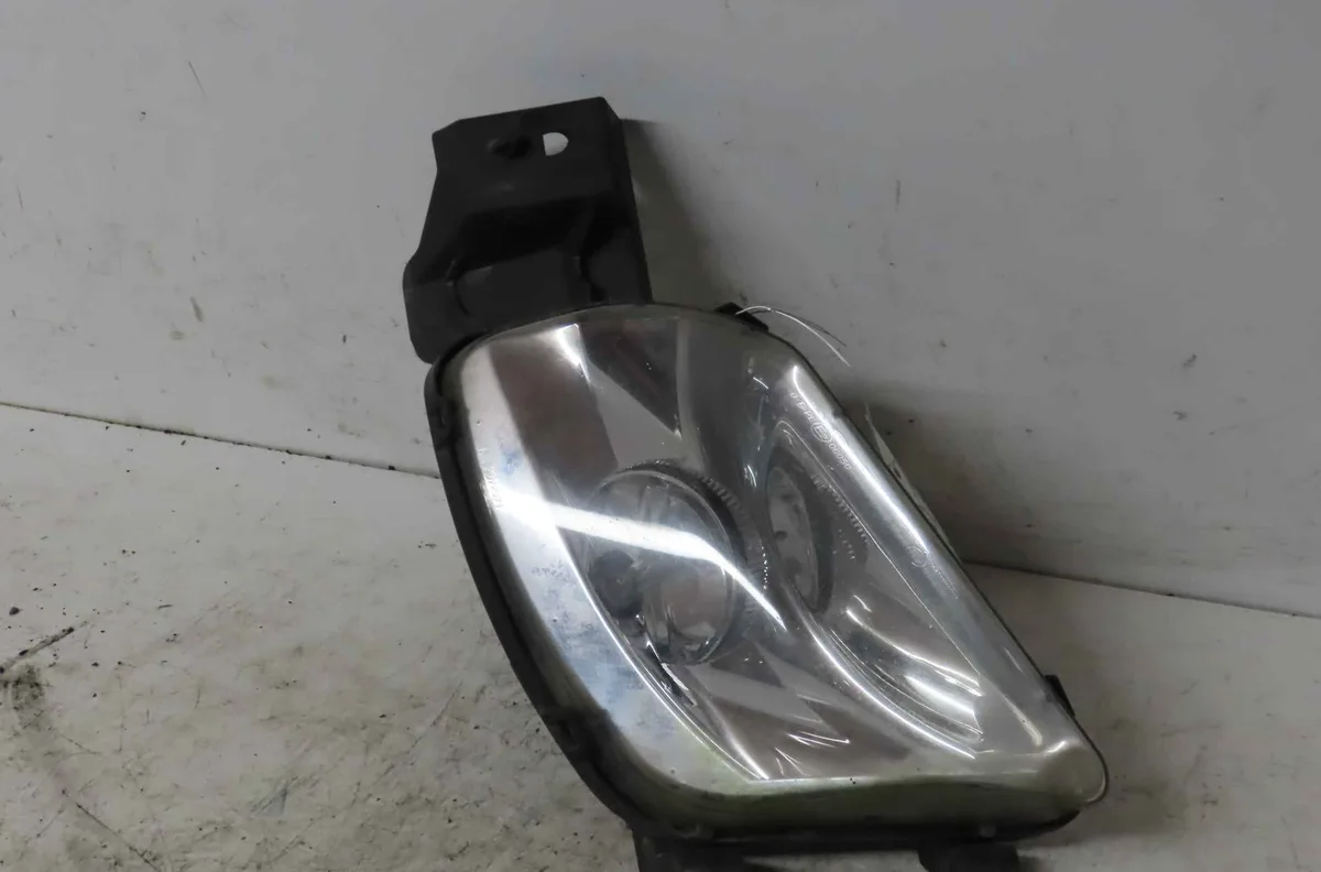 Phare antibrouillard avant droit PEUGEOT 308 I occasion