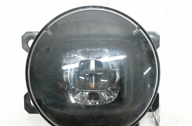 Phare antibrouillard avant droit Peugeot 308 II (LB_, LP_, LW_, LH_, L3_) 1.2 thp 130 (2013-2021) occasion