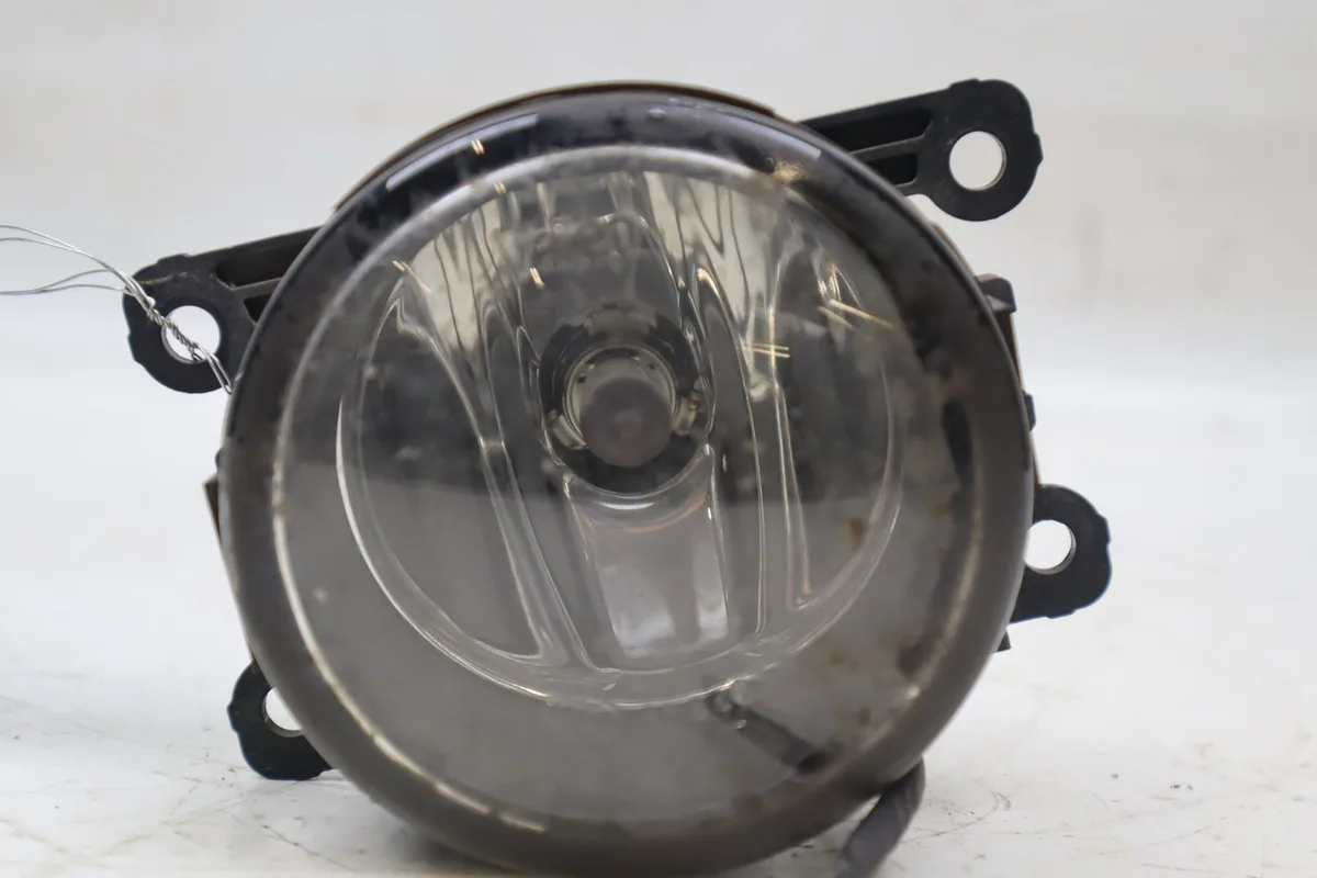 Phare antibrouillard avant droit Peugeot 407 Coupé (6C_) 2.0 hdi (2005) occasion