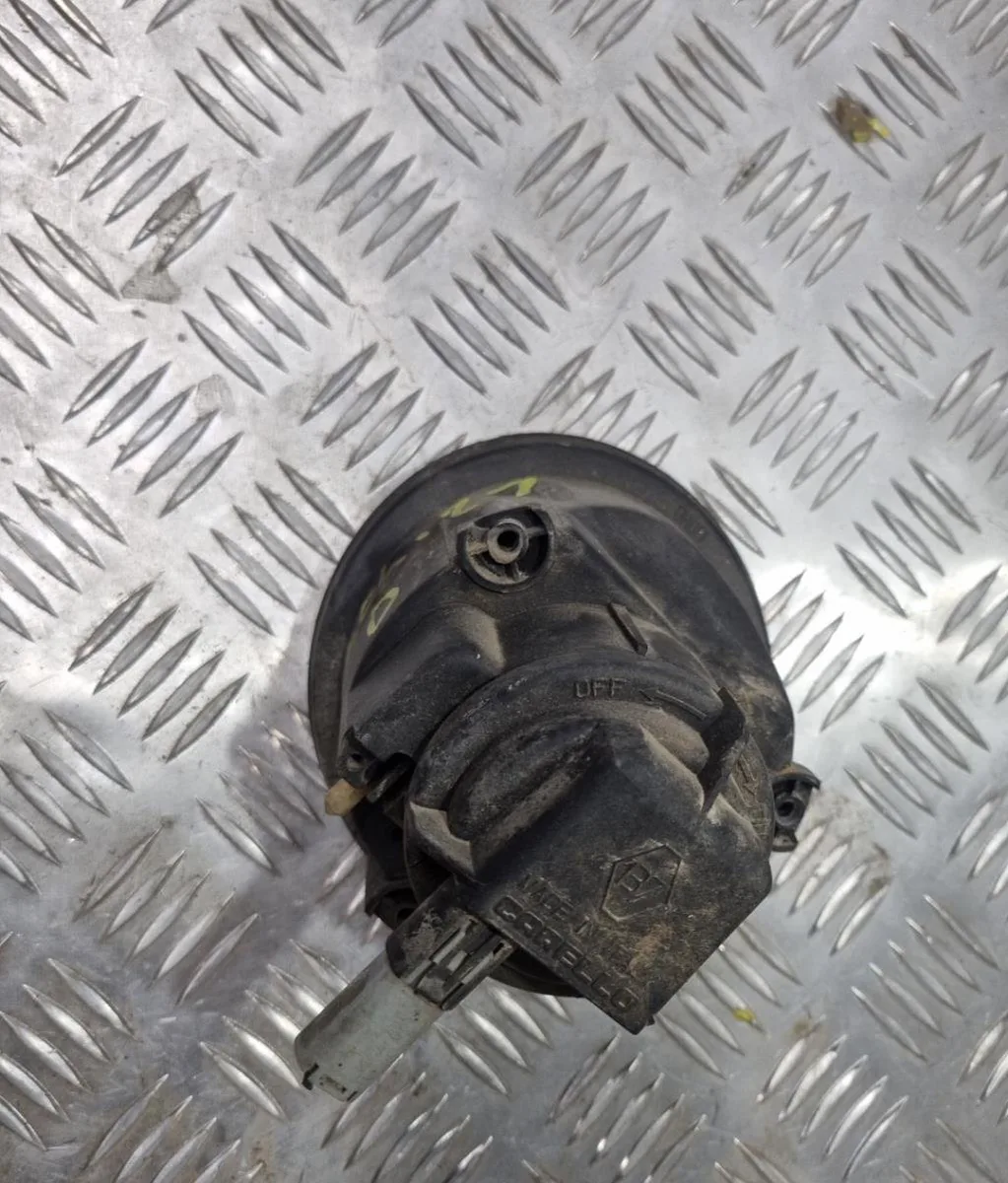Phare antibrouillard avant droit RENAULT CLIO 2 PHASE 1 occasion