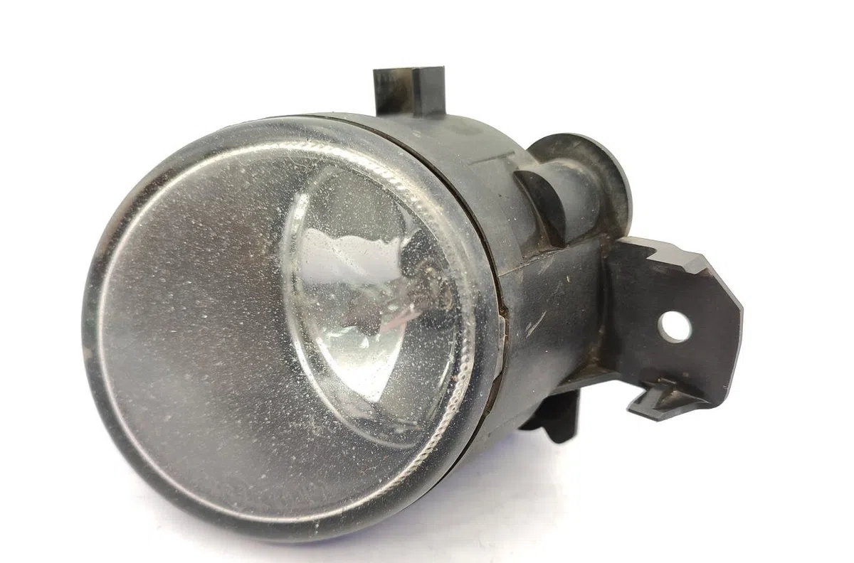 Phare antibrouillard avant droit RENAULT CLIO 2 PHASE 2 occasion