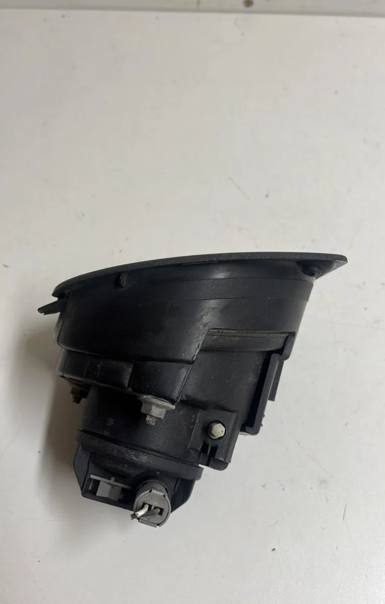 Phare antibrouillard avant droit Renault CLIO II (BB_, CB_) 1.4 (b-cb0c, b-cb0s) (1998-2005) occasion
