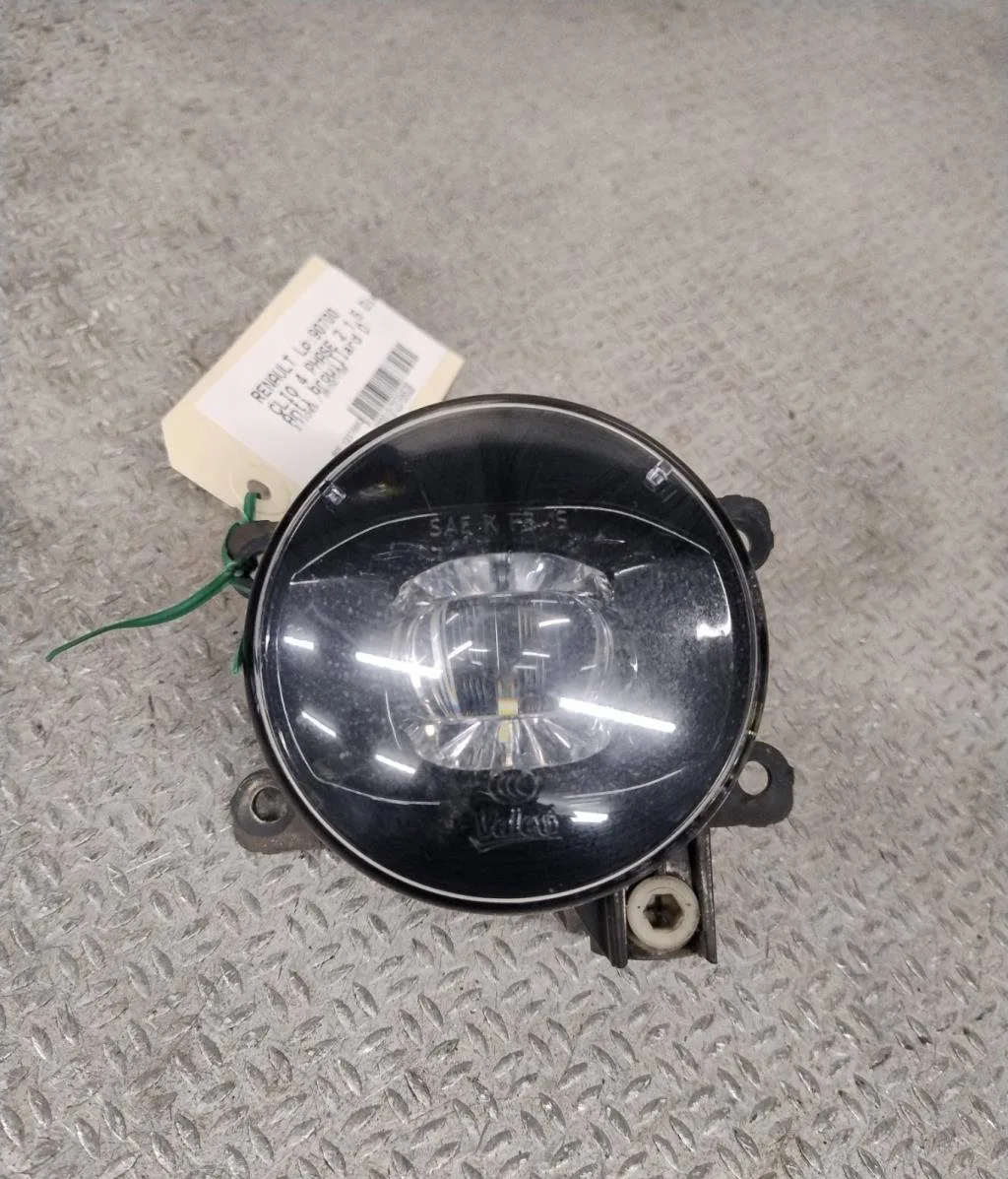 Phare antibrouillard avant droit Renault CLIO IV (BH_) 1.5 dci 90 (2012) 5 portes occasion