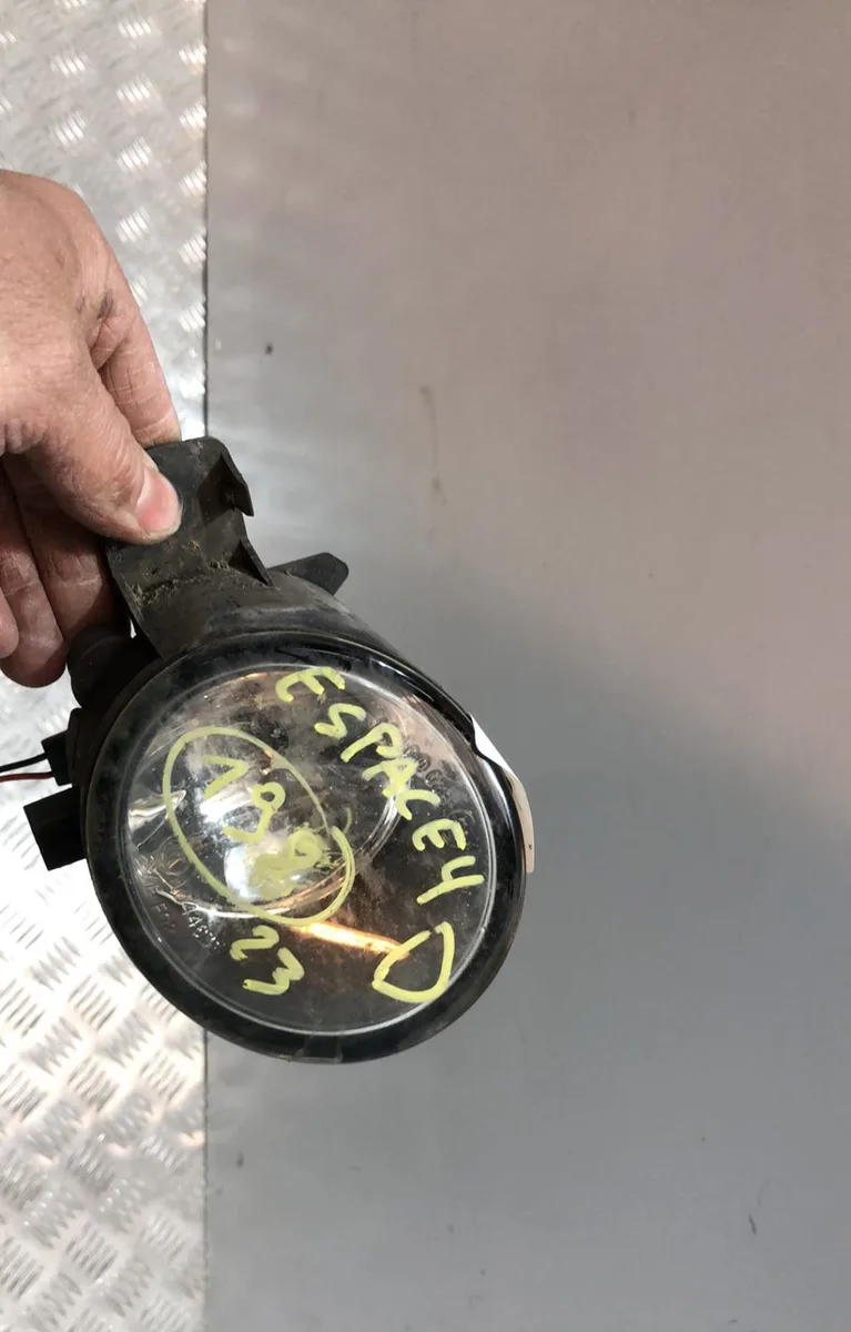 Phare antibrouillard avant droit RENAULT ESPACE 4 PHASE 2 occasion