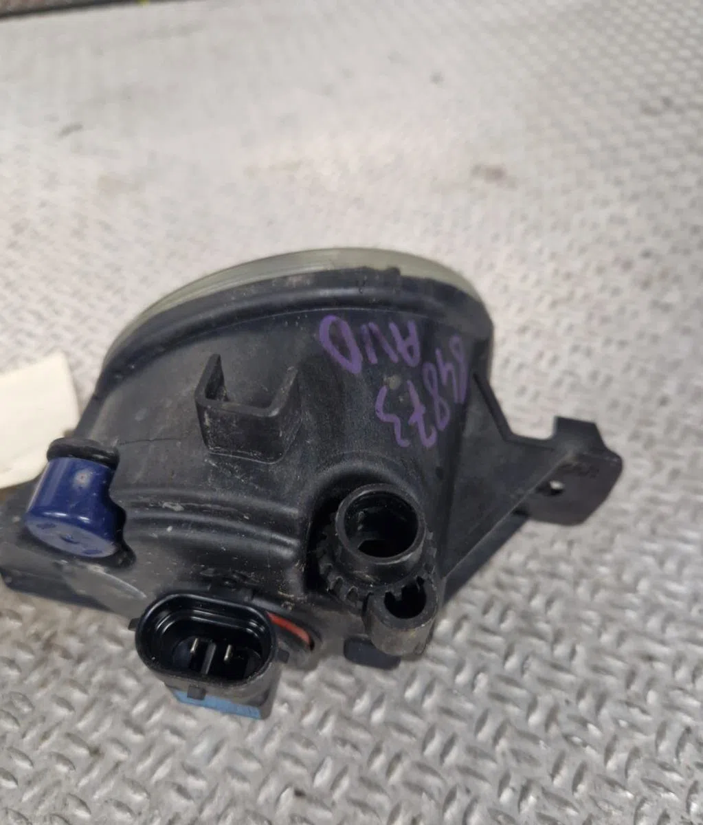 Phare antibrouillard avant droit Renault MASTER III Camionnette (FV) 2.3 dci 125 fwd (fv0c, fv0d, fv0g, fv0h, fv0j, fv0k