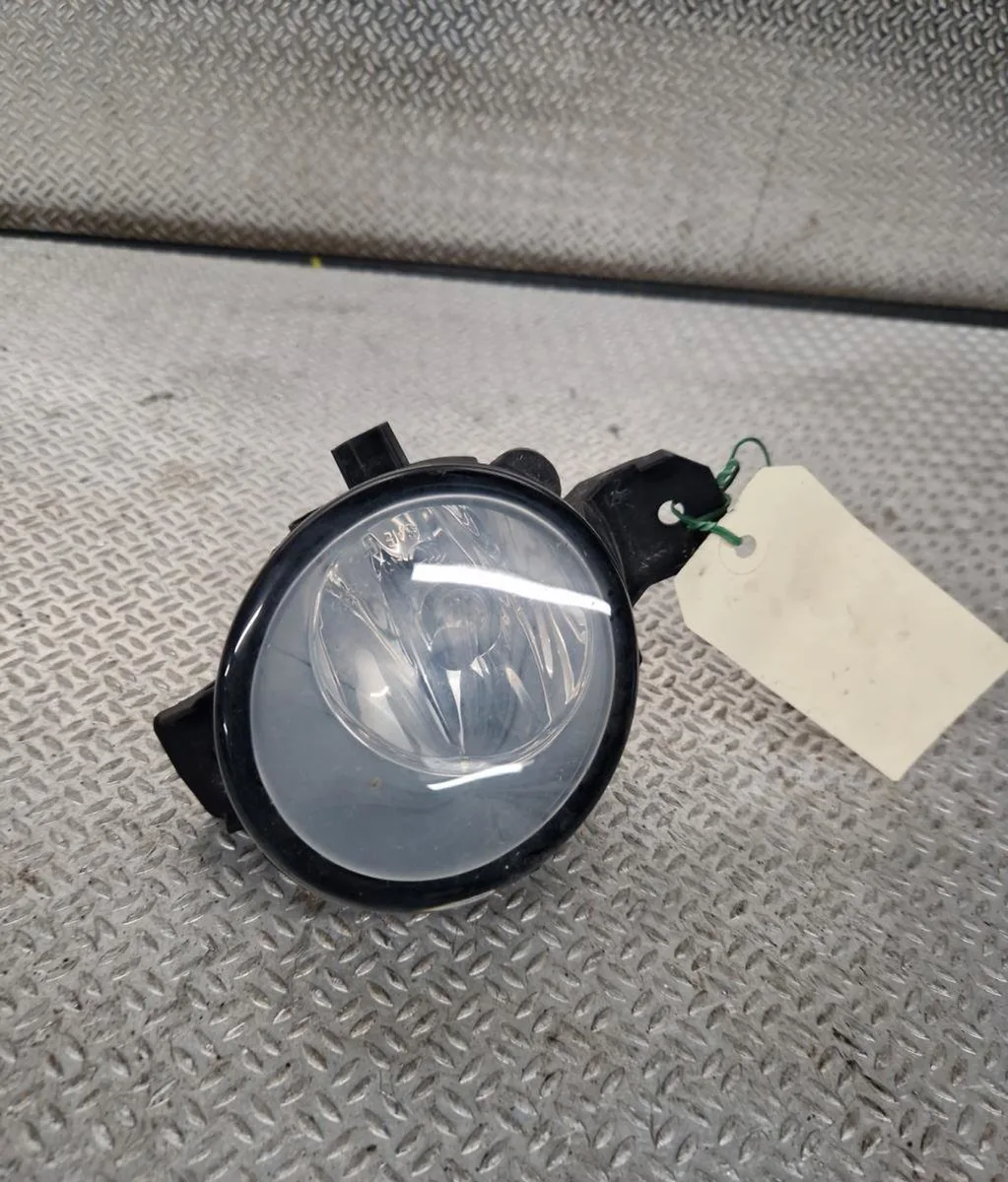 Phare antibrouillard avant droit Renault MASTER III Camionnette (FV) 2.3 dci 125 fwd (fv0c, fv0d, fv0g, fv0h, fv0j, fv0k