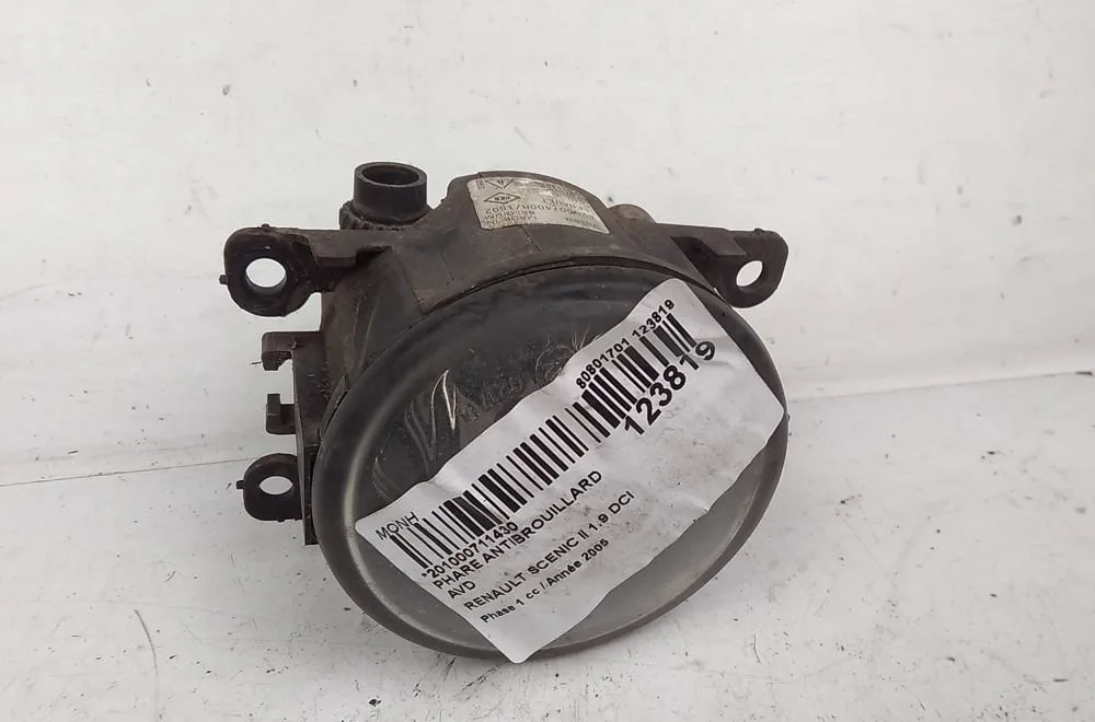Phare antibrouillard avant droit RENAULT MEGANE 2005 occasion