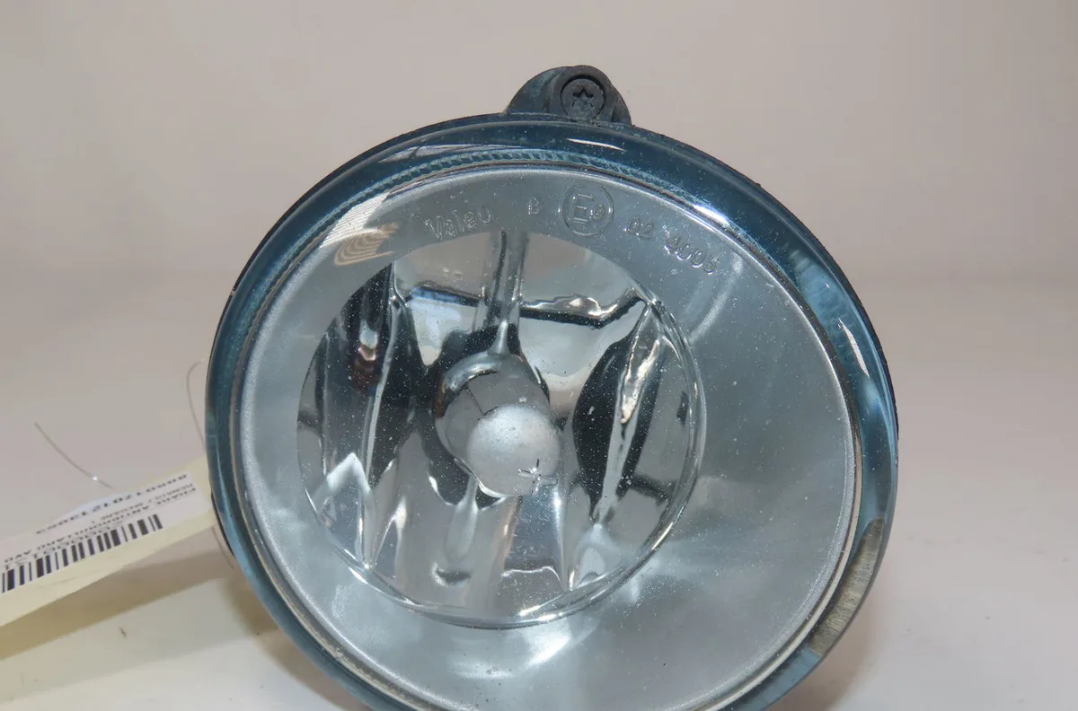 Phare antibrouillard avant droit Renault MEGANE I Coupé (DA0-1_) 1.6 16v (da0b, da04, da11) (1999-2003) 2 portes occasio