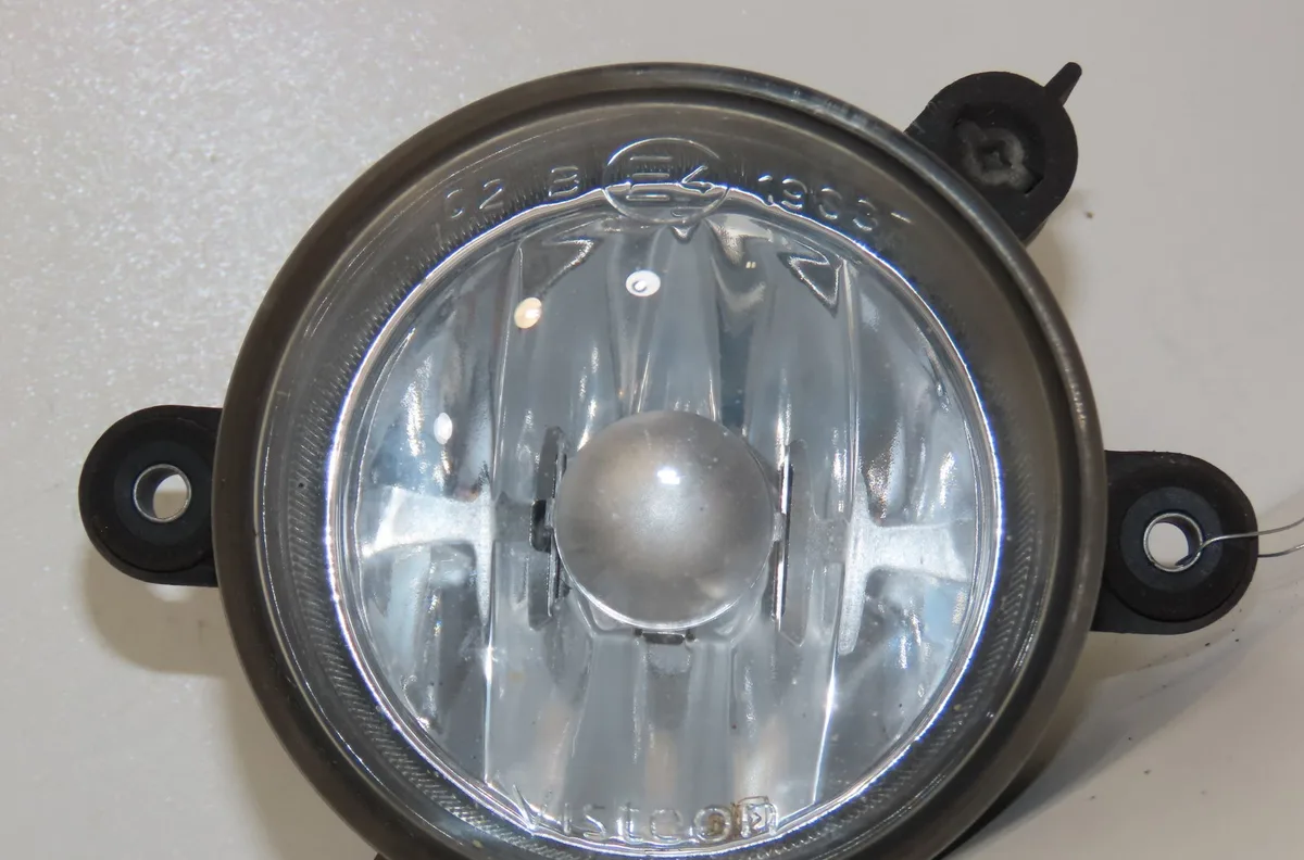 Phare antibrouillard avant droit Seat CORDOBA (6L2) 1.4 16v (2002-2007) occasion