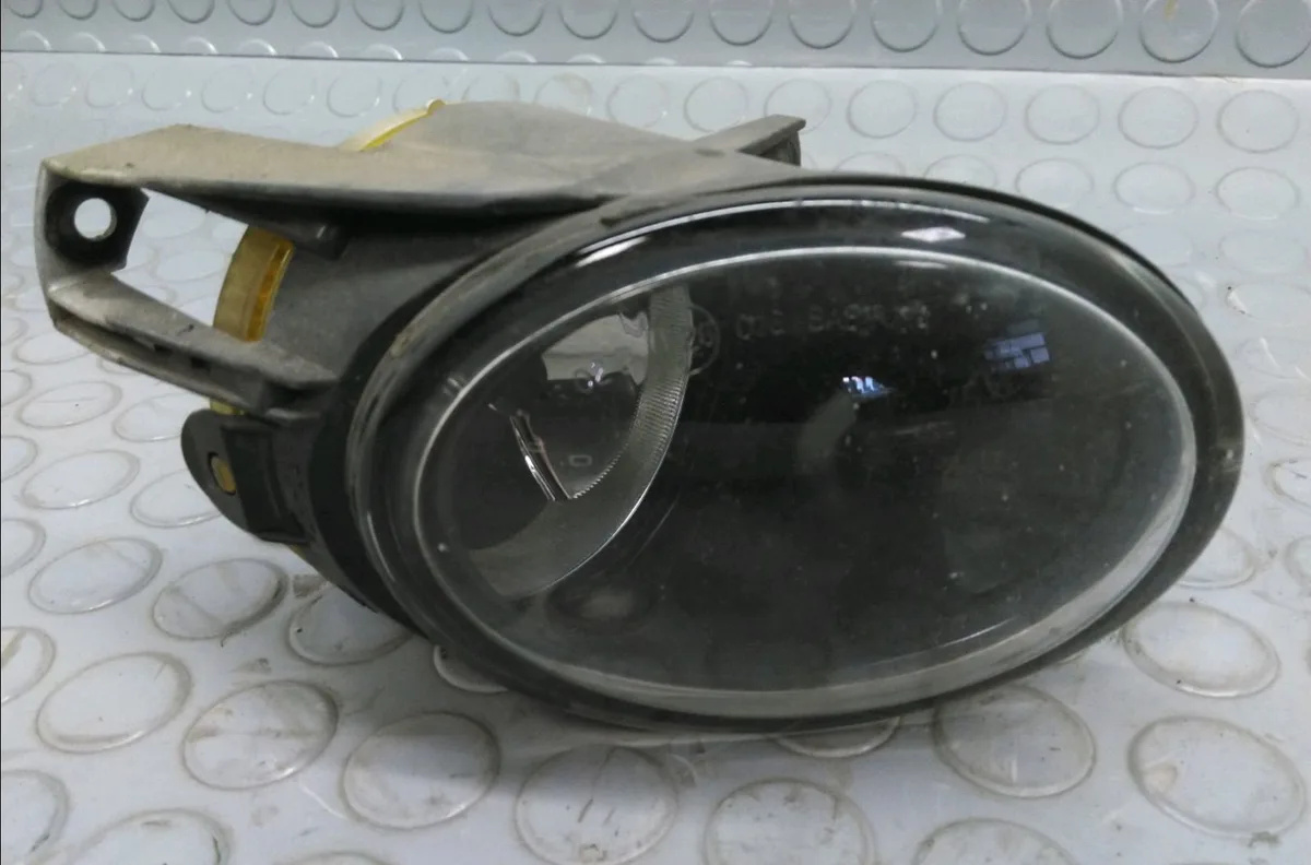 Phare antibrouillard avant droit Volkswagen PASSAT B6 Variant (3C5) 1.8 tsi (2007-2011) occasion