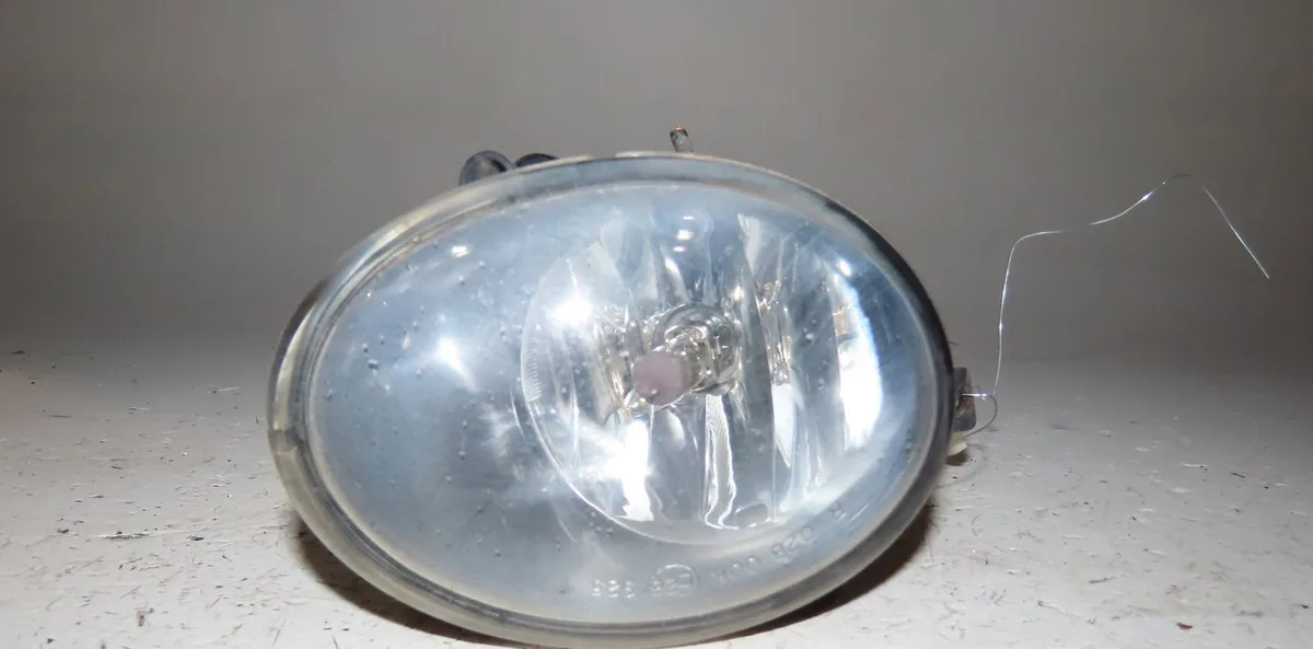 Phare antibrouillard avant droit Volkswagen TOURAN (1T1, 1T2) 2.0 tdi 16v (2003-2010) 5 portes occasion