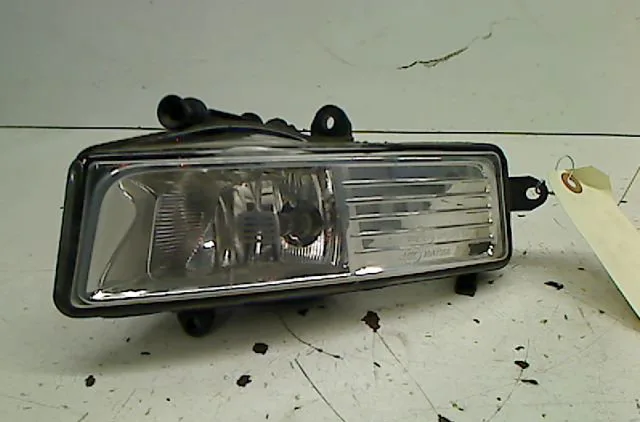 Phare antibrouillard avant gauche AUDI A6 occasion