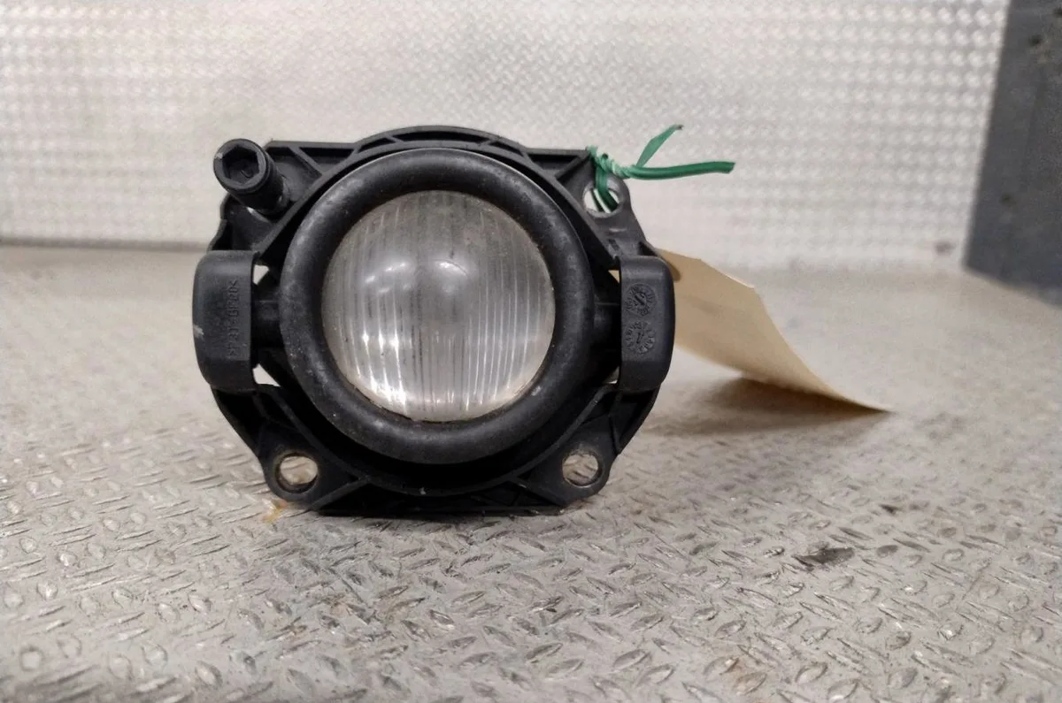 Phare antibrouillard avant gauche Bmw X3 (E83) 2.0 d (2004-2007) occasion