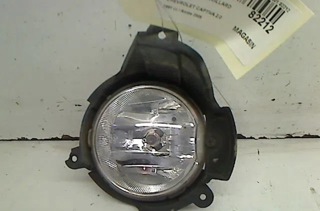 Phare antibrouillard avant gauche Chevrolet CAPTIVA (C100, C140) 2.0 d 4wd (2006-2009) occasion