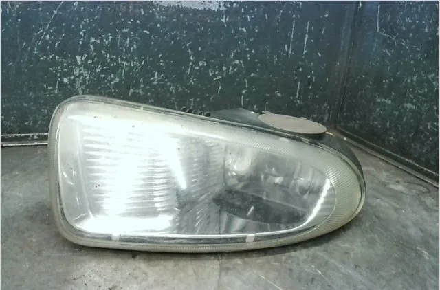 Phare antibrouillard avant gauche Chrysler VOYAGER IV (RG, RS) 2.5 crd (2000-2008) occasion