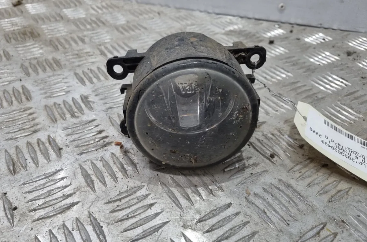 Phare antibrouillard avant gauche FORD FIESTA 6 PHASE 1 occasion