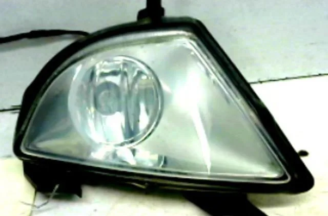 Phare antibrouillard avant gauche FORD FIESTA occasion