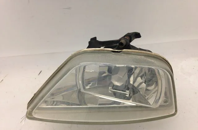 Phare antibrouillard avant gauche FORD FOCUS I 2002 occasion