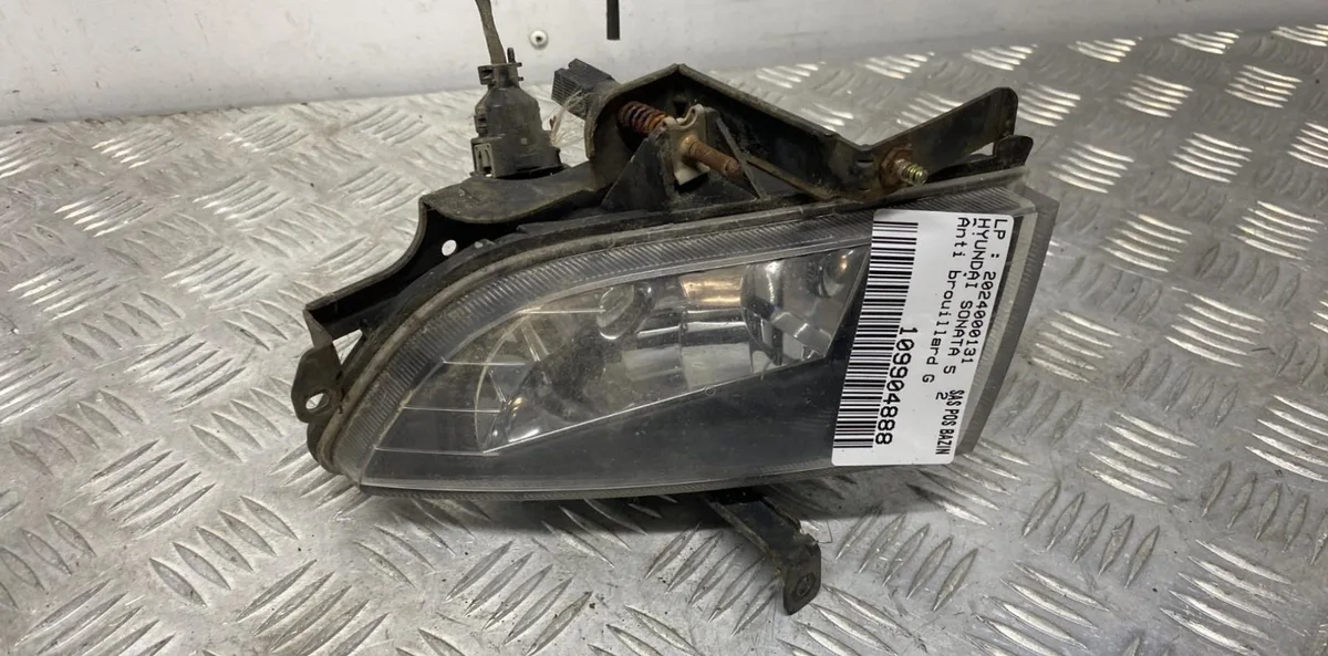 Phare antibrouillard avant gauche HYUNDAI SONATA 5 occasion