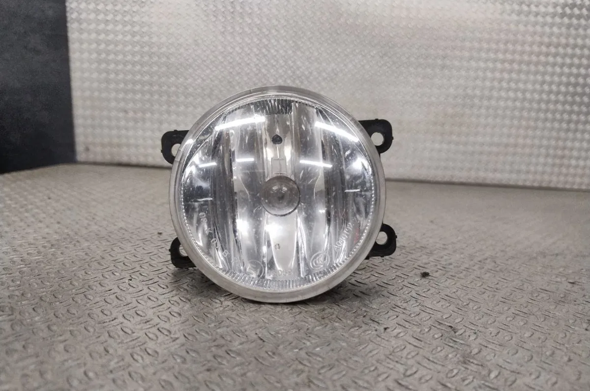 Phare antibrouillard avant gauche Peugeot 2008 I (CU_) 1.6 bluehdi 120 (2014) 5 portes occasion