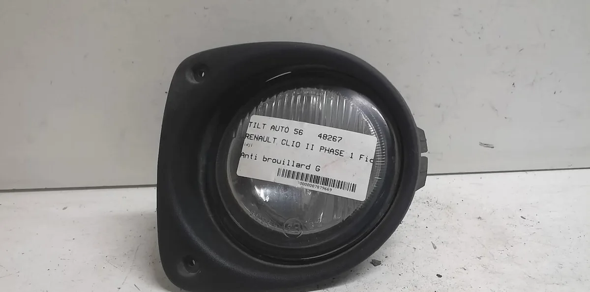 Phare antibrouillard avant gauche Renault CLIO II (BB_, CB_) 1.9 d (b-cb0j) (2000-2001) 5 portes occasion