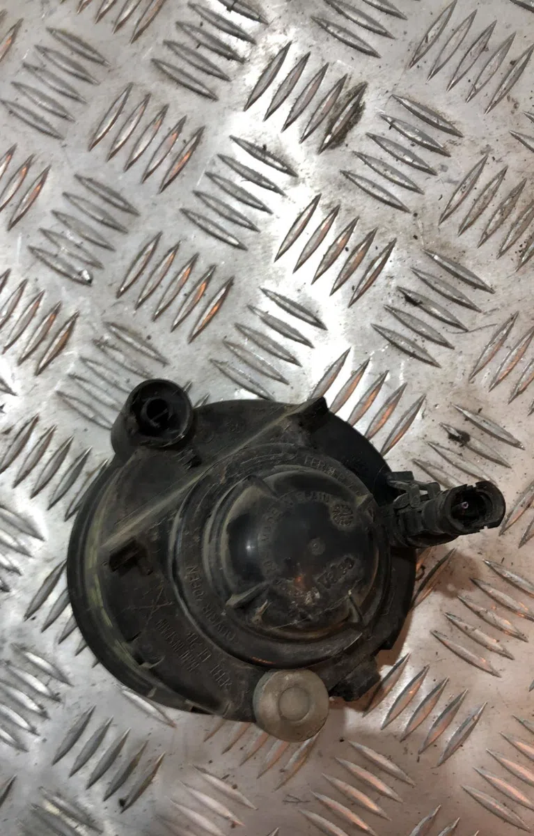 Phare antibrouillard avant gauche RENAULT MEGANE 1 PHASE 1 occasion