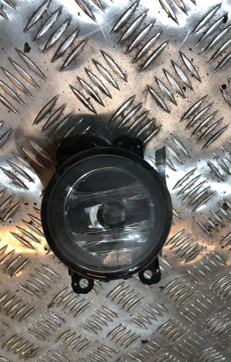 Phare antibrouillard avant gauche RENAULT MEGANE 3 PHASE 1 CABRIOLET occasion