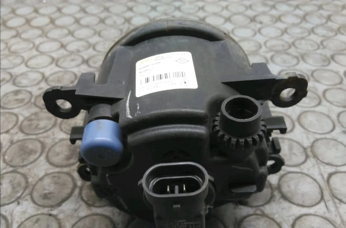 Phare antibrouillard avant gauche Renault MEGANE III 3-5 portes (BZ0-1_, B3_) 1.5 dci (2009) 5 portes occasion