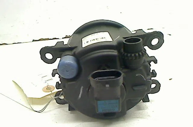 Phare antibrouillard avant gauche Renault MEGANE III 3-5 portes (BZ0-1_, B3_) 1.5 dci (bz09, bz0d, bz1w, bz29, bz14) (20