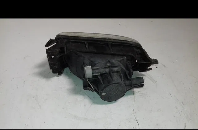 Phare antibrouillard avant gauche Renault MEGANE Scenic (JA0-1_) 1.6 16v (ja0b, ja04, ja11, ja00) (1998-1999) occasion