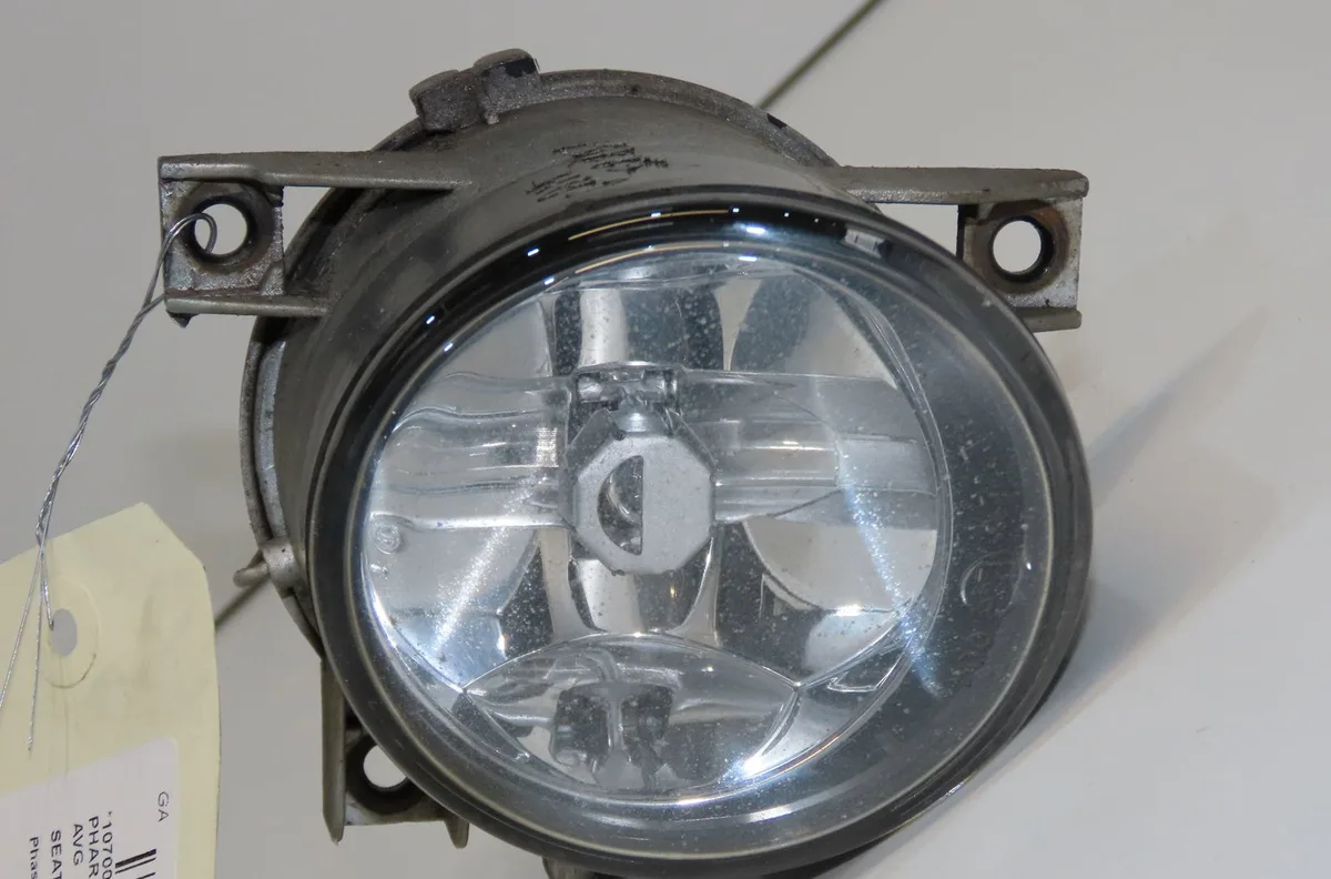 Phare antibrouillard avant gauche Seat IBIZA III (6L1) 1.4 16v (2002-2007) occasion