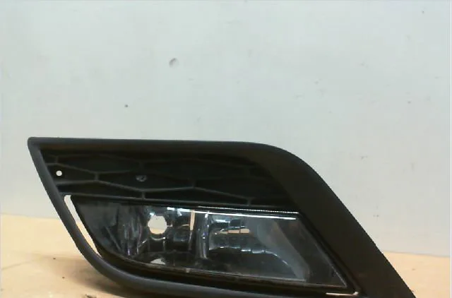 Phare antibrouillard avant gauche Seat IBIZA IV (6J5, 6P1) 1.2 tsi (2010-2012) occasion