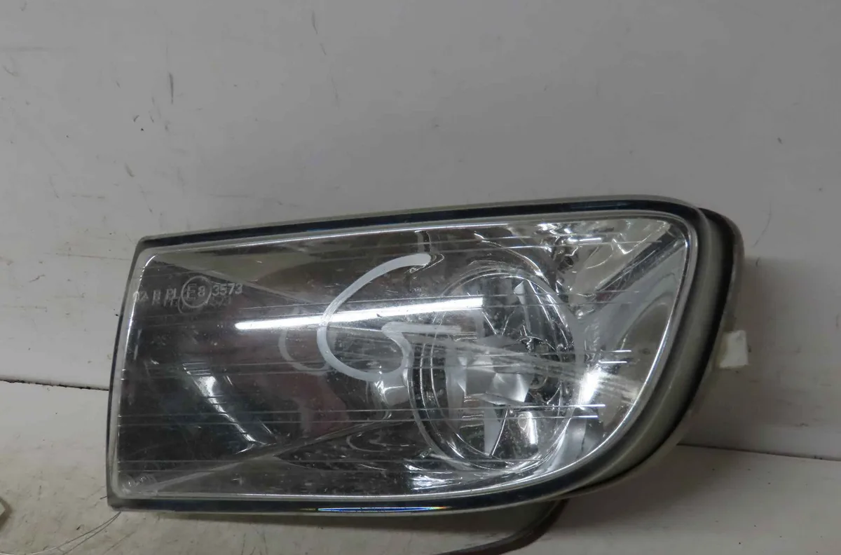 Phare antibrouillard avant gauche SKODA OCTAVIA II occasion