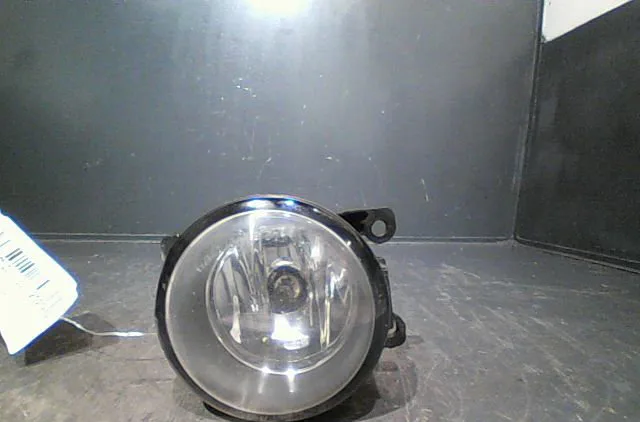Phare antibrouillard avant gauche Suzuki SWIFT III (MZ, EZ) 1.3 ddis (rs 413d) (2005) 5 portes occasion
