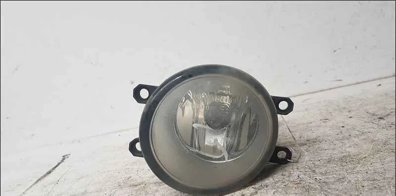 Phare antibrouillard avant gauche TOYOTA AURIS I occasion