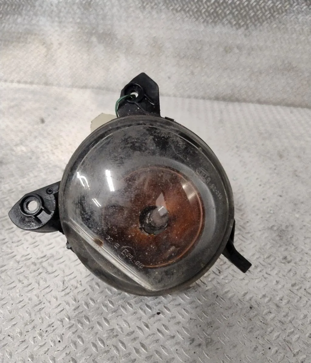 Phare antibrouillard avant gauche Toyota COROLLA Verso (ZER_, ZZE12_, R1_) 2.2 d-4d (aur10_) (2005-2009) 5 portes occasi