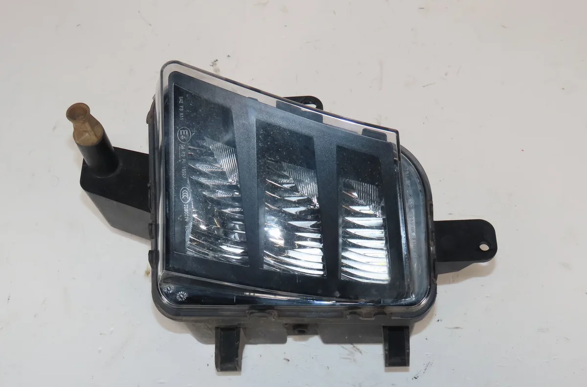 Phare antibrouillard avant gauche Volkswagen GOLF VII (5G1, BQ1, BE1, BE2) 2.0 gtd (2013-2020) occasion